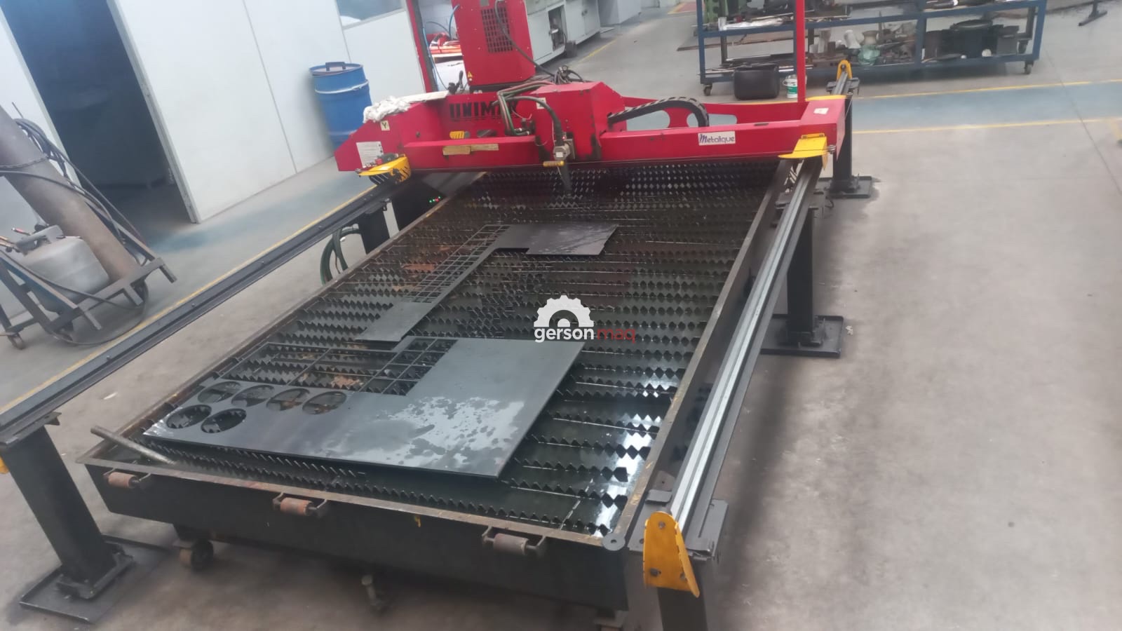 MÁQUINA DE CORTE A PLASMA CNC METALIQUE CABEÇOTE DUPLO OXICORTE – 1200 X 3000 MM – ANO 2018